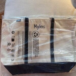 LandsEnd XL Boat Tote—Myles